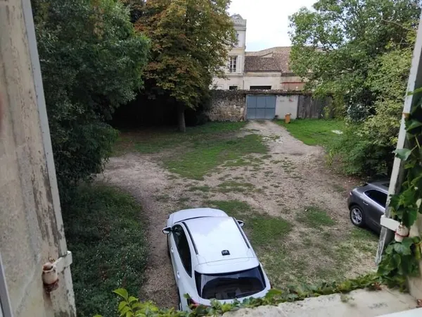Maison 15 pièces 680 m²