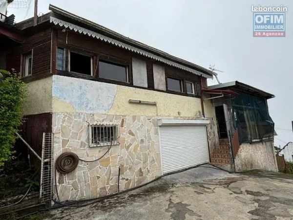 Maison 4 pièces 232 m²