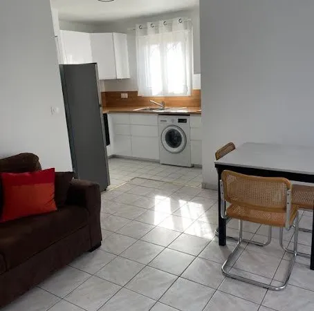 Studio 1 pièce 33 m²