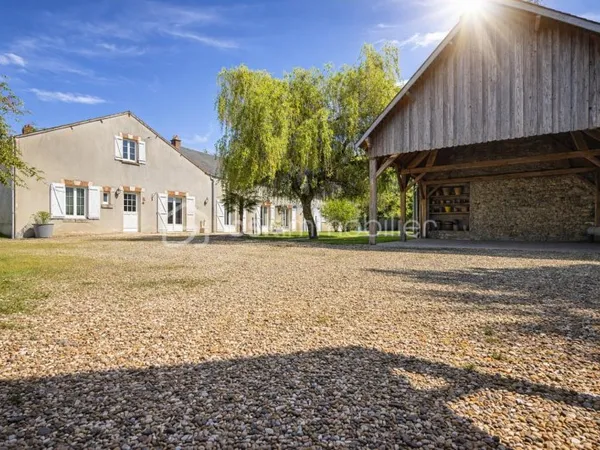 Maison 8 pièces 246 m²