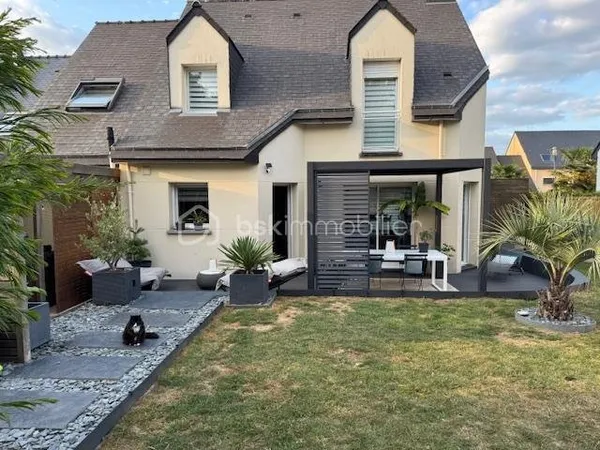 Maison avec toute les commodités à proximités