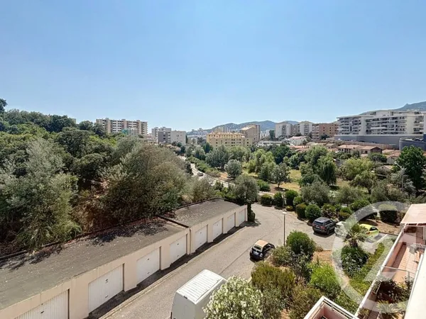 Appartement 3 pièces 82 m²
