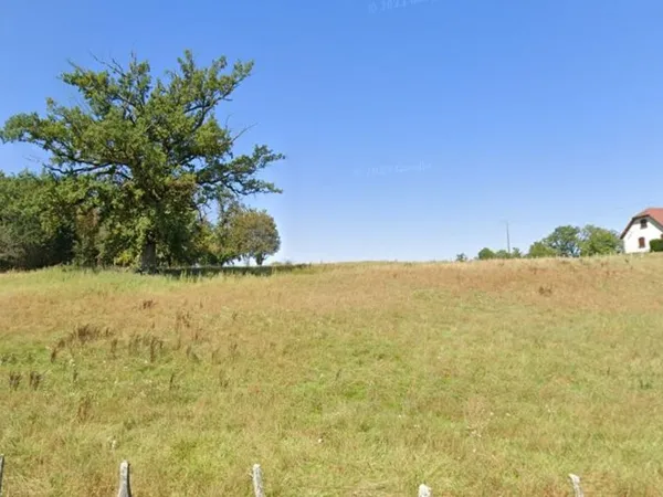Terrain 2111 m²