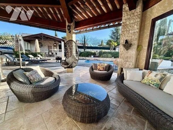 Maison 5 pièces 152 m²
