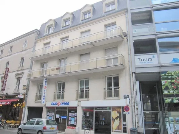 Stationnement Location Tours   83€