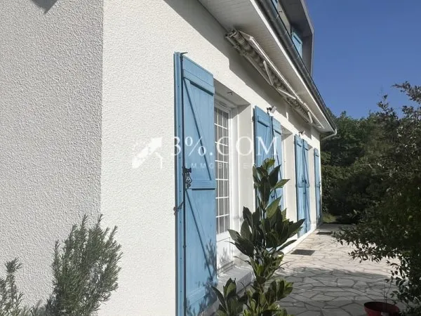 3%. COM IMMOBILIER À BONNES