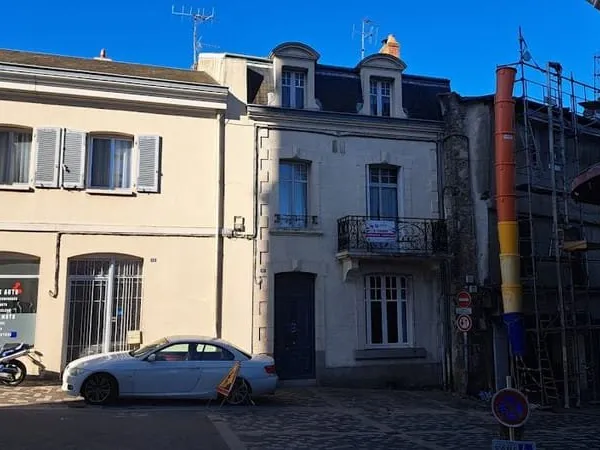Propriété 10 pièces 239 m²