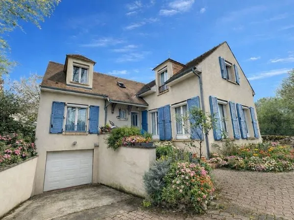 Maison 5 pièces 205 m²