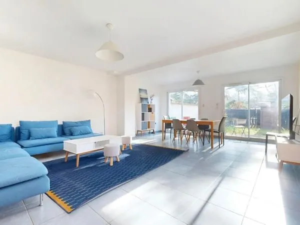 Magnifique maison de 2011 de type T6 de 161m² avec terrasse, ja