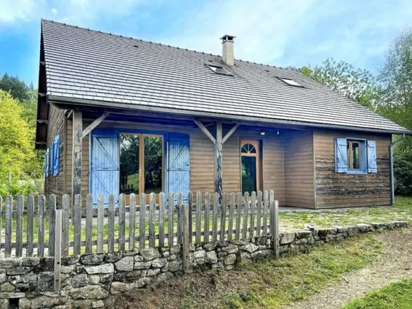 Maison avec verger dans un hameau paisible en Corrèze