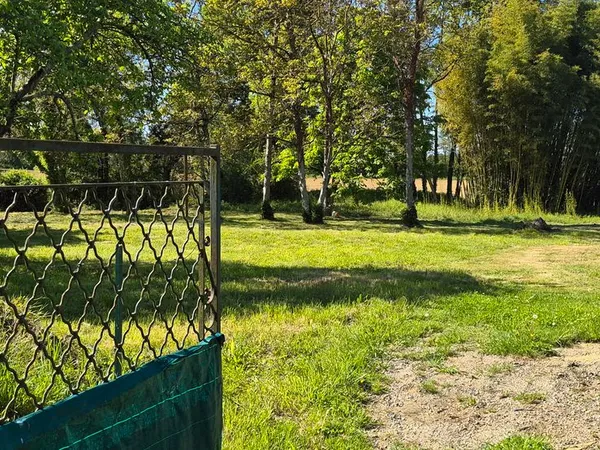 👉 Terrain 2000 m² arboré + mare - Calme absolu - Marciac