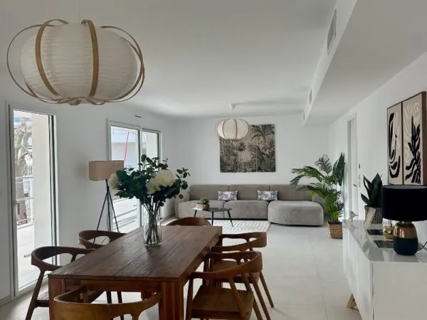 A VISITER - MAGNIFIQUE APPARTEMENT T5 150 m2 - PRADO PLAGE