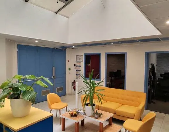 Local commercial 160 m²