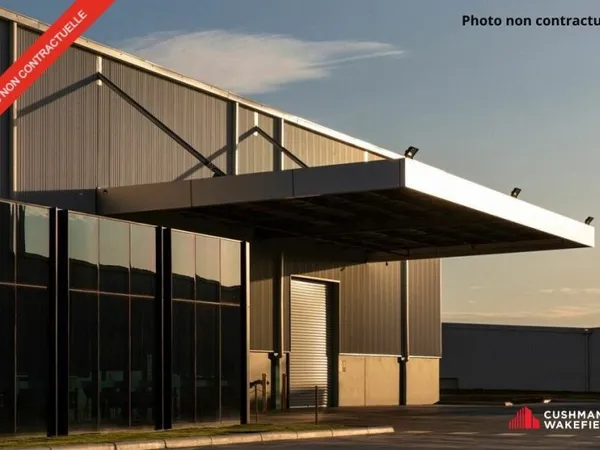 Local commercial 1800 m²