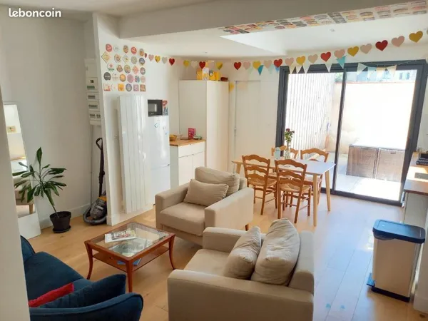 Chambre dans colocation meublée - Bordeaux Saint Bruno