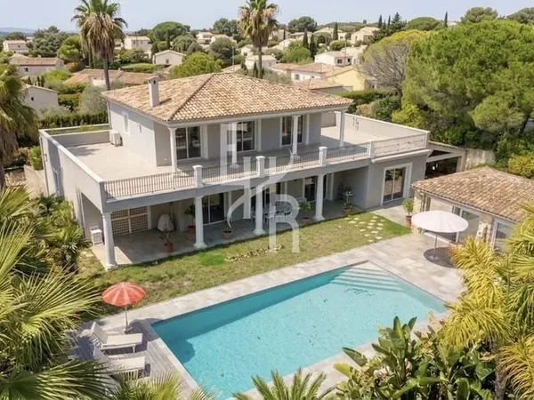 Demeure d'exception au coeur d'un domaine privé à Mougins