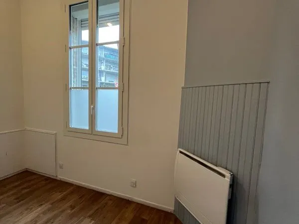 Sous location pièce 12m2 dans cabinet santé Bordeaux centre