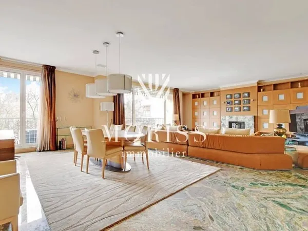 Appartement 4 pièces 170 m²