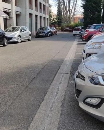 Stationnement Location Avignon   40€