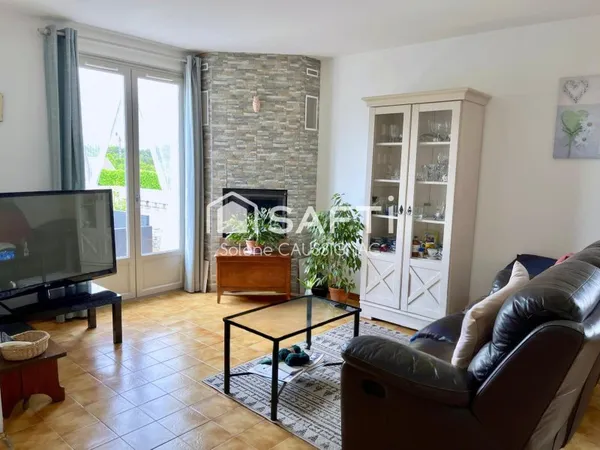 Maison de plain pied, au calme dans quartier résidentiel