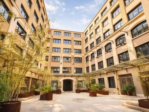 Bureaux 217 m²