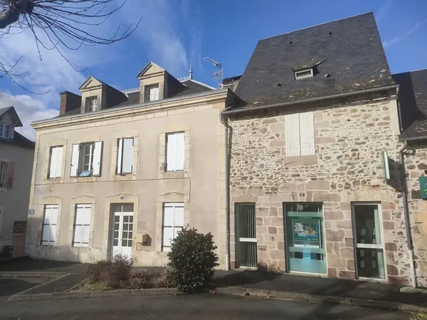 IMMEUBLE CENTRE BOURG JUILLAC