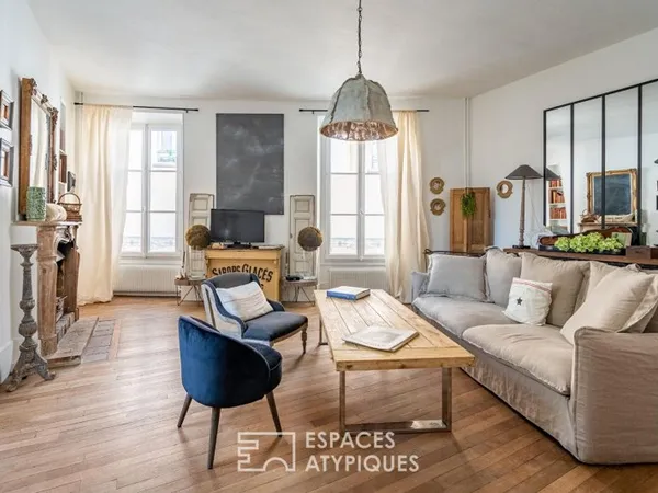 Maison ancienne rénovée au coeur d'Andresy avec cour,