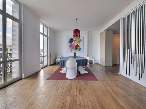 Boulevard Foch ANGERS - 229 m² de lumière et de prestige.