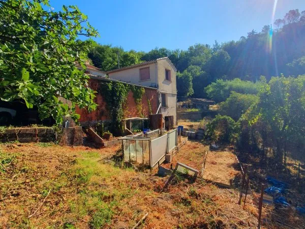 Terrain 2164 m²