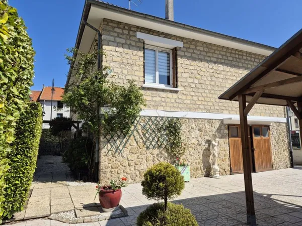 Maison de luxe 5 pièces 128 m²