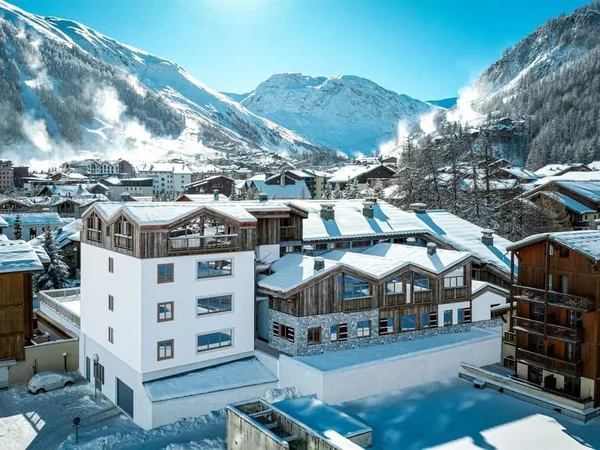 Apartements off-plan à 4 chambres à vendre à Val d'Isère, emplacement central et privilégié