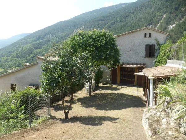 A saisir charmante maison avec son jardin