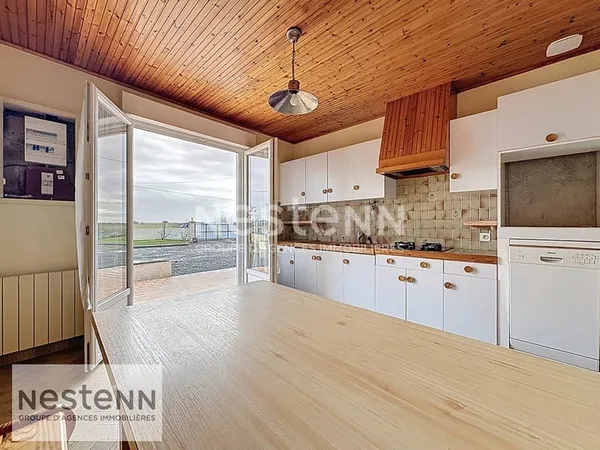 SAINT URBAIN : maison 3 chambres 10 km des plages