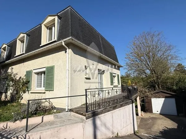 MAISON MANSARD - MEDAN - 214 m² habitables - TERRAIN 440 m².