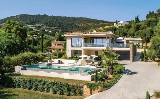 Villa 7 pièces 279 m²