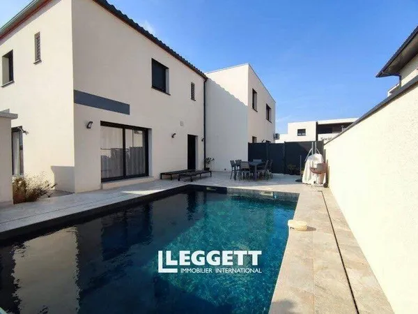 Maison 5 pièces 273 m²