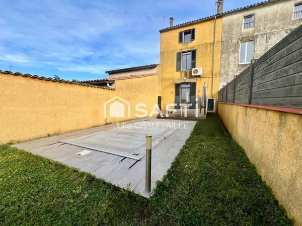 Maison de ville avec piscine