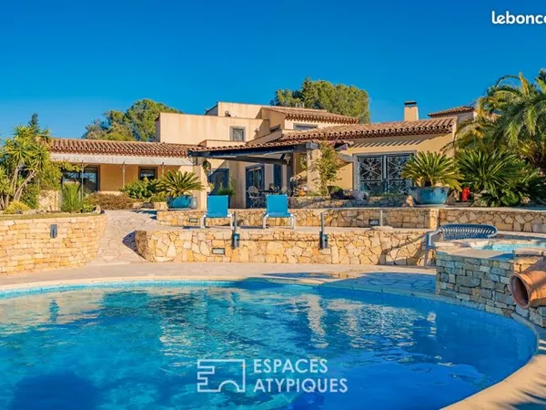 Villa 5 pièces 146 m²