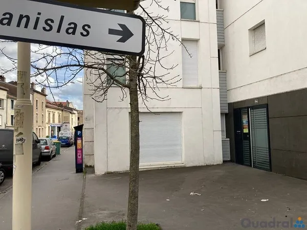Local commercial 67 m²
