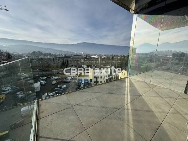 Bureaux 136 m²