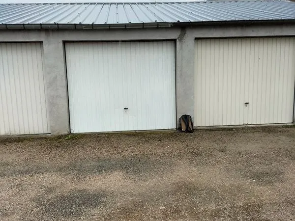 Garage - parking - box en vente
