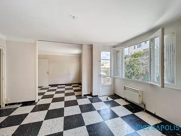 SÈTE : Quartier La Perrière : Appartement T3 65,28m² loi carr