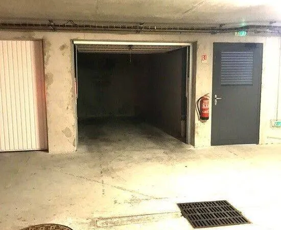 Parking 14 m²