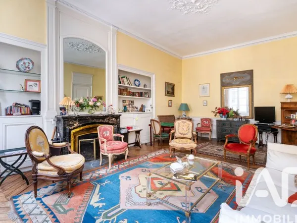Appartement 6 pièces 192 m²