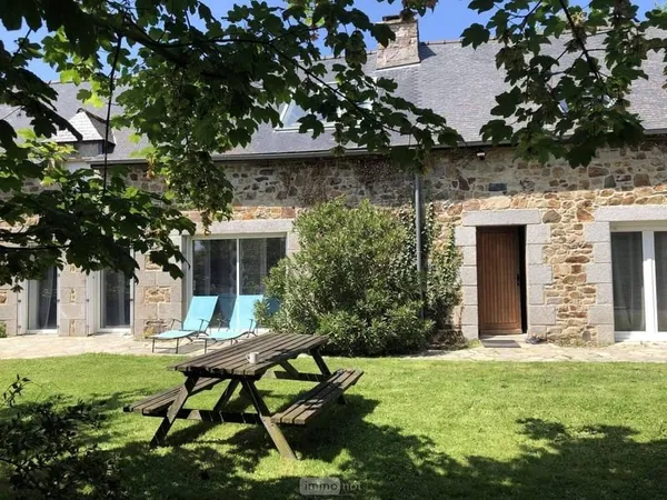Maison 8 pièces 234 m²