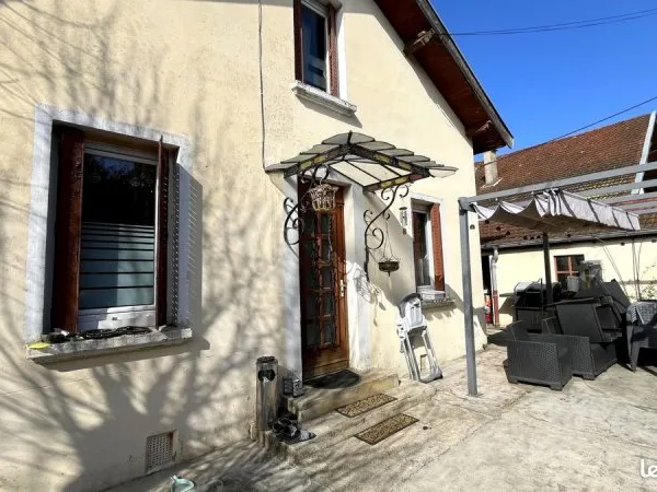 Maison 4 pièces de 84 m² sur terrain plat de 1177 m²