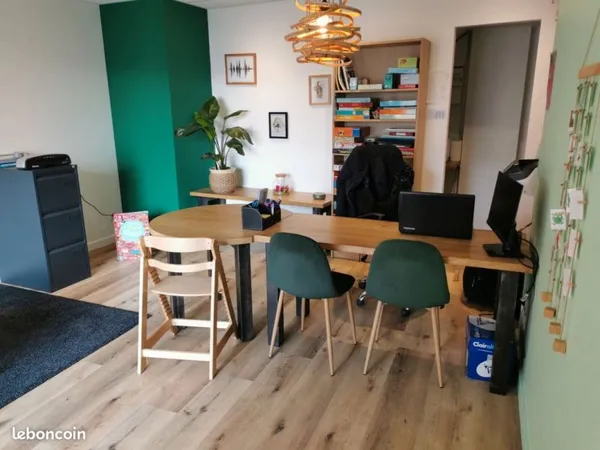 Bureau/cabinet ERP moderne