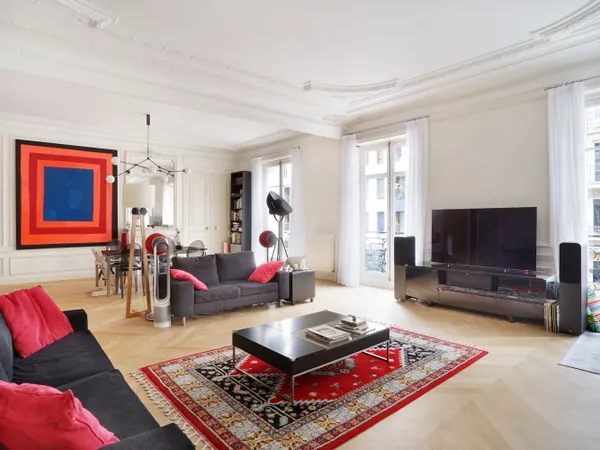 Paris 17e - Plaine Monceau - 208m² haussmannien - 4 chambres en suite, dressings, parking