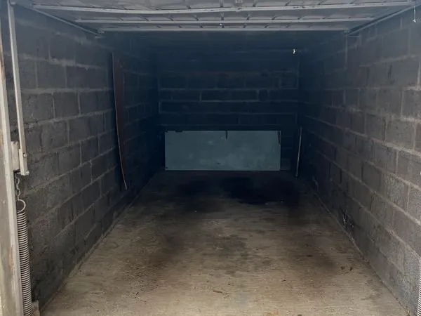 Garage à louer