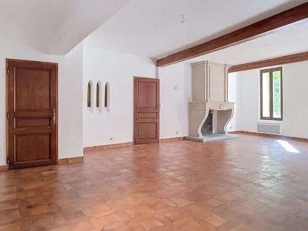 Appartement spacieux à louer à Carpentras 4 pièces 140 m²
